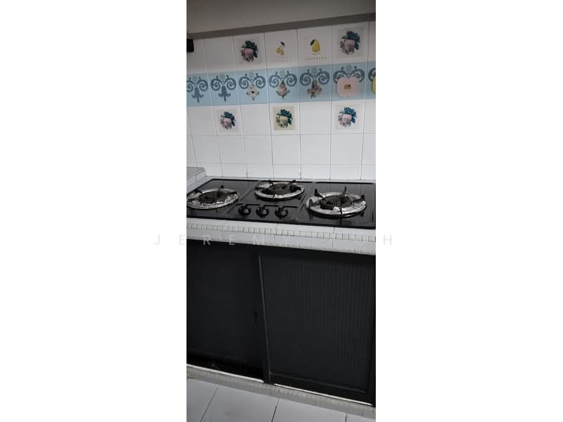 641 Yishun Street 61, 641 Yishun Street 61, 3 Bedrooms, 1,119 sqft, HDB Flat For Rent, by Jeremy Koh, 500106504 - Kitchen - PropertyGuru.com.sg