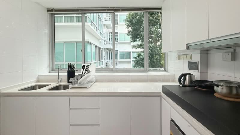 The Stellar, 6 West Coast Road, Room Rental, 150 sqft, Condominium For Rent, by Brandon Loh, 500106511 - Kitchen - PropertyGuru.com.sg