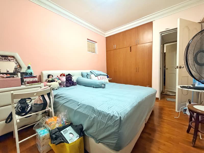 342 Bukit Batok Street 34, 342 Bukit Batok Street 34, 3 Bedrooms, 957 sqft, HDB Flat For Sale, by Liew Derrick, 500106517 - Bedroom - PropertyGuru.com.sg