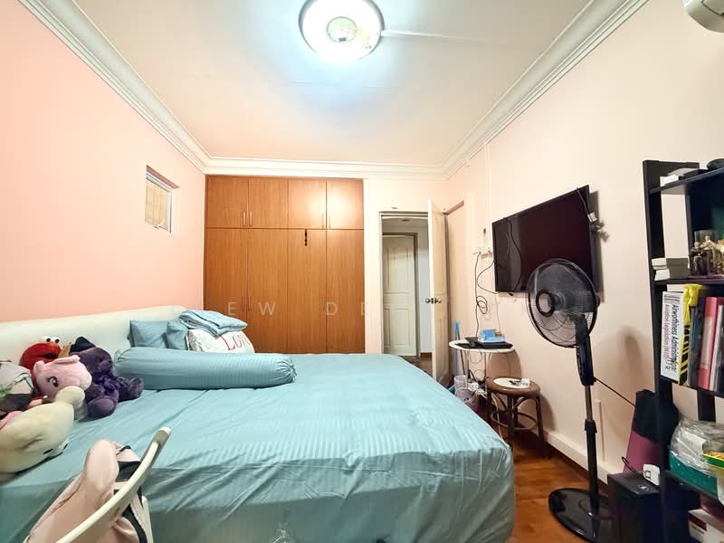 342 Bukit Batok Street 34, 342 Bukit Batok Street 34, 3 Bedrooms, 957 sqft, HDB Flat For Sale, by Liew Derrick, 500106517 - Bedroom - PropertyGuru.com.sg
