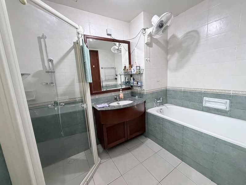 The Rivervale, 3 Rivervale Link, 3 Bedrooms, 1,259 sqft, Condominium For Sale, by Dave Lim, 500106521 - Bathroom - PropertyGuru.com.sg