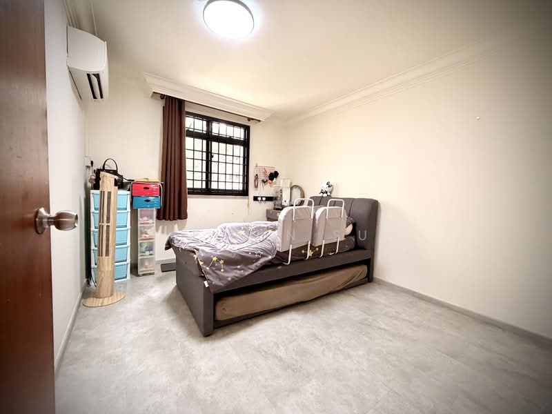57 Lorong 5 Toa Payoh, 57 Lorong 5 Toa Payoh, 2 Bedrooms, 657 sqft, HDB Flat For Sale, by Kelvin Su, 500106526 - Bedroom - PropertyGuru.com.sg