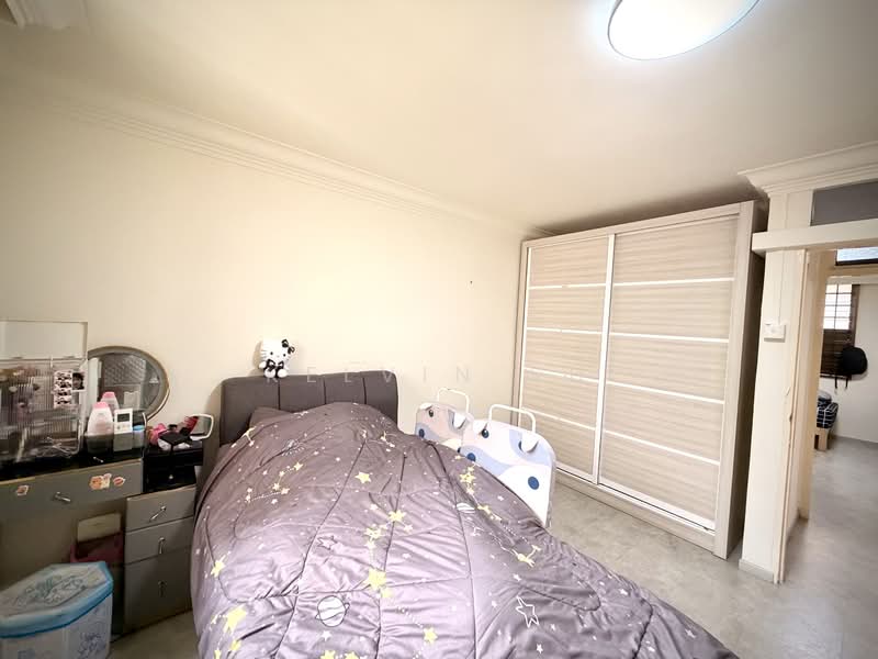 57 Lorong 5 Toa Payoh, 57 Lorong 5 Toa Payoh, 2 Bedrooms, 657 sqft, HDB Flat For Sale, by Kelvin Su, 500106526 - Bedroom - PropertyGuru.com.sg