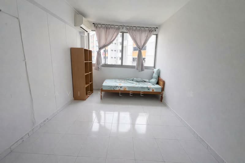 272 Bangkit Road, 272 Bangkit Road, 4 Bedrooms, 1,313 sqft, HDB Flat For Sale, by Javien Lee 李峙樑, 500106527 - Spacious Bedroom - PropertyGuru.com.sg