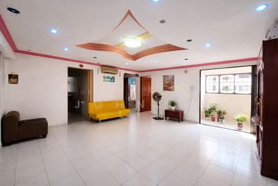 For Sale - 670A Choa Chu Kang Crescent