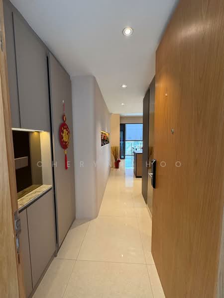 Midwood, 10 Hillview Rise, 4 Bedrooms, 1,249 sqft, Condominium For Sale, by Cheryne Hoo, 500106539 - Entrance - PropertyGuru.com.sg