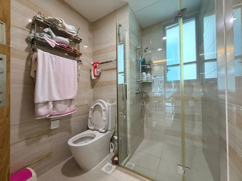 The Santorini, 29 Tampines Street 86, 3 Bedrooms, 1,119 sqft, Condominium For Rent, by Bernard Ng 黄俊凯, 500106559 - Bathroom - PropertyGuru.com.sg