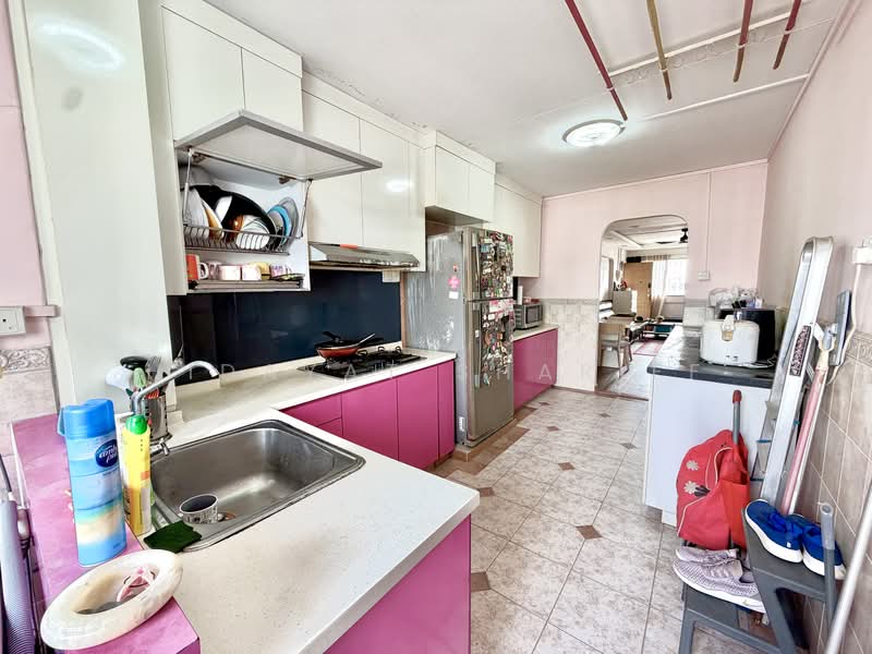 362 Yishun Ring Road, 362 Yishun Ring Road, 3 Bedrooms, 1,130 sqft, HDB Flat For Sale, by Hidayat Shariff, 500106563 - Kitchen - PropertyGuru.com.sg