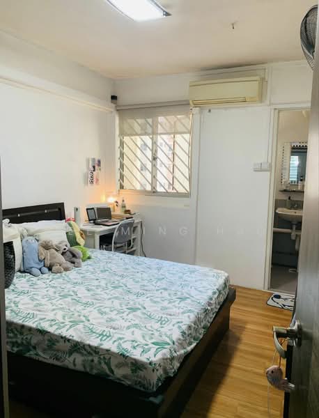 129 Bedok North Street 2, 129 Bedok North Street 2, 2 Bedrooms, 721 sqft, HDB Flat For Rent, by Wee Ming Hao, 500106568 - Bedroom - PropertyGuru.com.sg