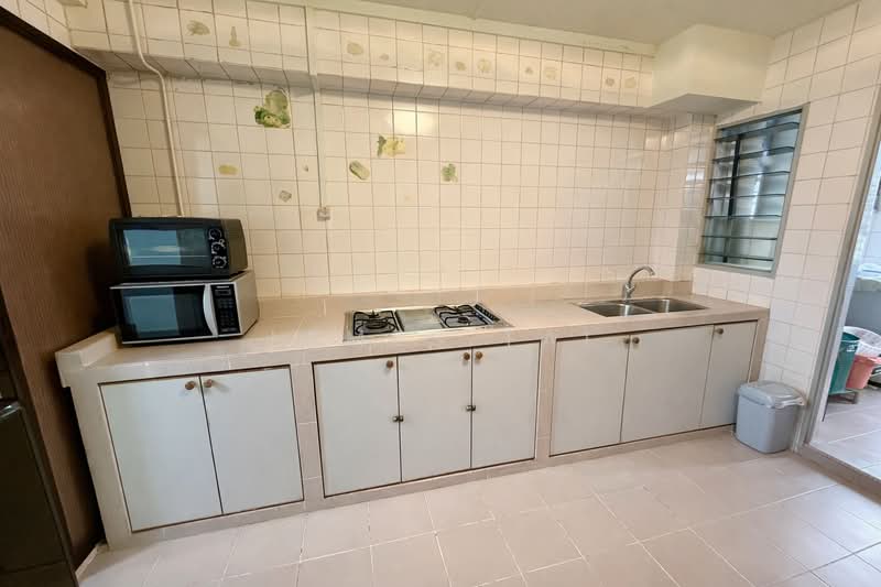 162 Yung Ping Road, 162 Yung Ping Road, 4 Bedrooms, 1,572 sqft, HDB Flat For Sale, by James Tai, 500106570 - Kitchen - PropertyGuru.com.sg