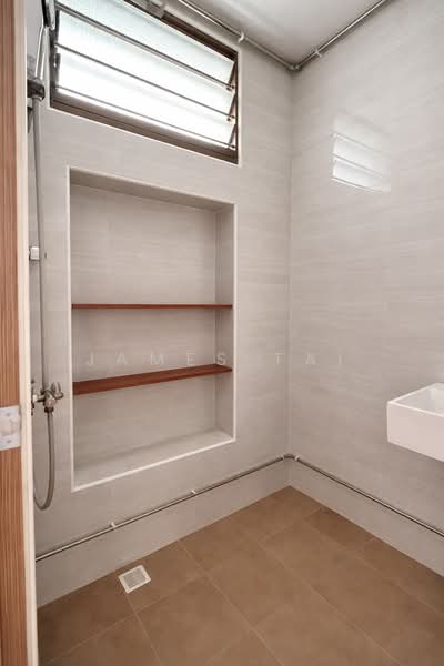 162 Yung Ping Road, 162 Yung Ping Road, 4 Bedrooms, 1,572 sqft, HDB Flat For Sale, by James Tai, 500106570 - Bathroom - PropertyGuru.com.sg