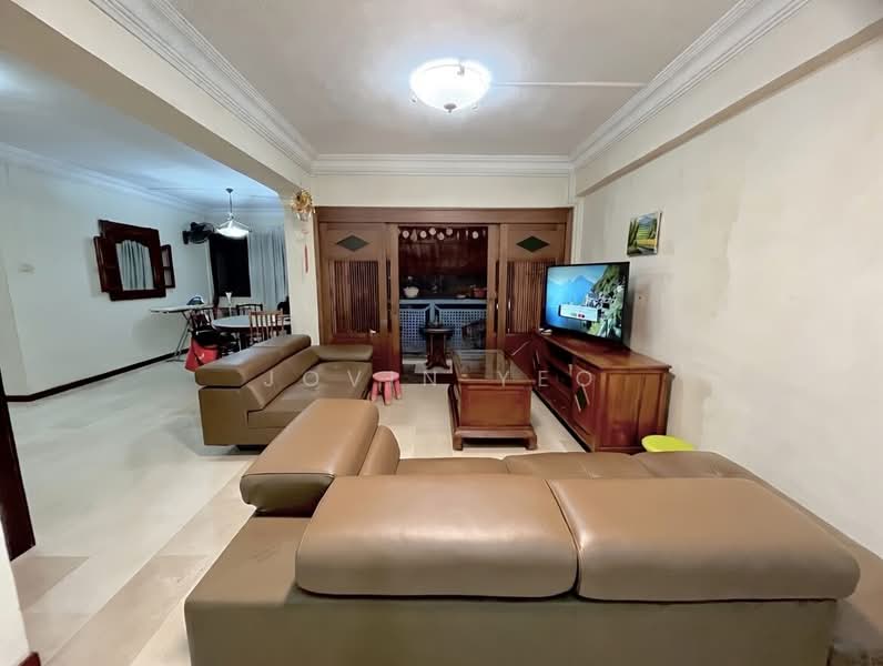 706 Tampines Street 71, 706 Tampines Street 71, 3 Bedrooms, 1,291 sqft, HDB Flat For Sale, by Jovin Yeo, 500106576 - Living Room - PropertyGuru.com.sg