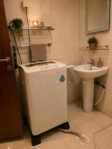 723A East Coast Road, , Studio, 250 sqft, Shophouse For Rent, by Jasper How, 500106577 - Bathroom - PropertyGuru.com.sg