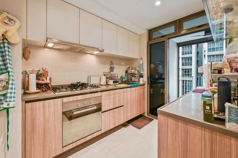 Rivercove Residences EC, 20 Anchorvale Ln, 4 Bedrooms, 1,109 sqft, Condominium For Sale, by Alex Deven, 500106579 - Kitchen - PropertyGuru.com.sg