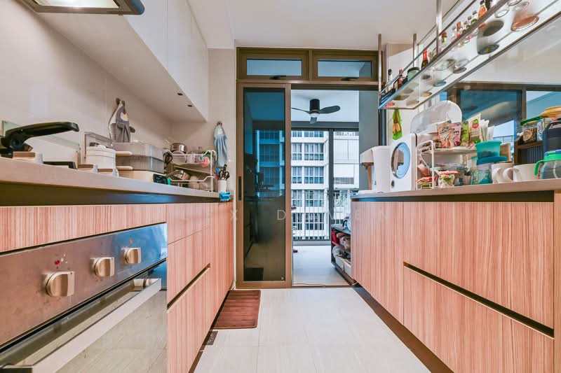 Rivercove Residences EC, 20 Anchorvale Ln, 4 Bedrooms, 1,109 sqft, Condominium For Sale, by Alex Deven, 500106579 - Kitchen - PropertyGuru.com.sg