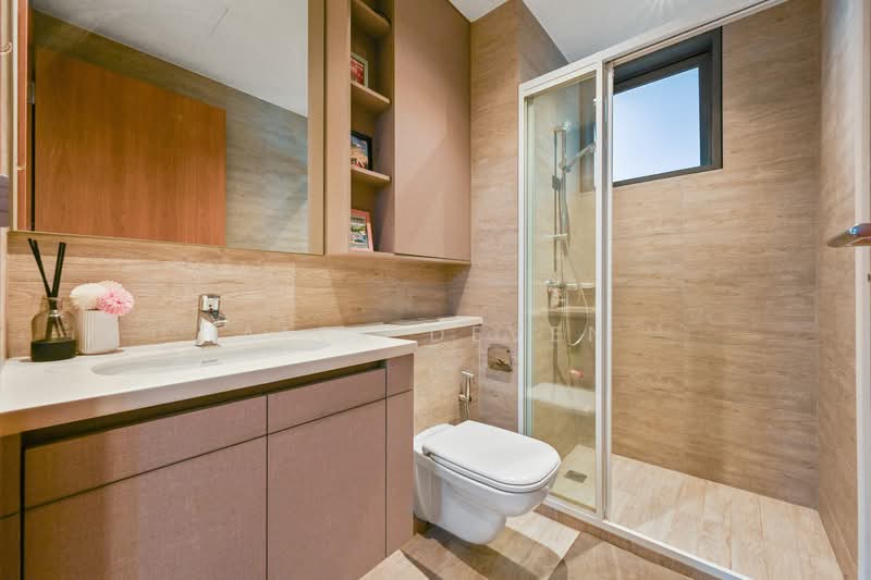 Rivercove Residences EC, 20 Anchorvale Ln, 4 Bedrooms, 1,109 sqft, Condominium For Sale, by Alex Deven, 500106579 - Bathroom - PropertyGuru.com.sg