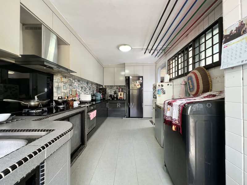 263 Jurong East Street 24, 263 Jurong East Street 24, 3 Bedrooms, 1,302 sqft, HDB Flat For Sale, by Farhan Erwin Joko, 500106581 - Kitchen - PropertyGuru.com.sg