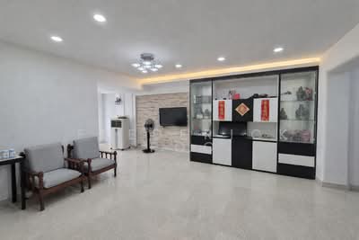 For Sale - 313 Tampines Street 33