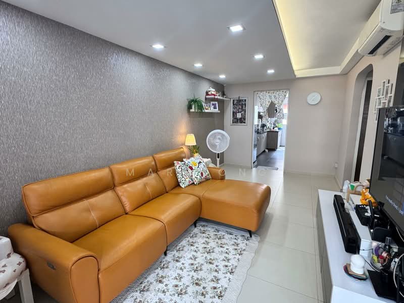 322 Bukit Batok Street 33, 322 Bukit Batok Street 33, 2 Bedrooms, 721 sqft, HDB Flat For Sale, by Mark Ong, 500106588 - Living Room - PropertyGuru.com.sg