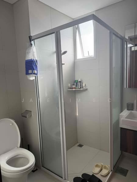 Rezi 26, 5 Lorong 26 Geylang, 2 Bedrooms, 796 sqft, Condominium For Rent, by Jane Lim S C, 500106596 - Bathroom - PropertyGuru.com.sg