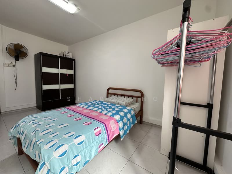 For Rent - 879 Tampines Avenue 8