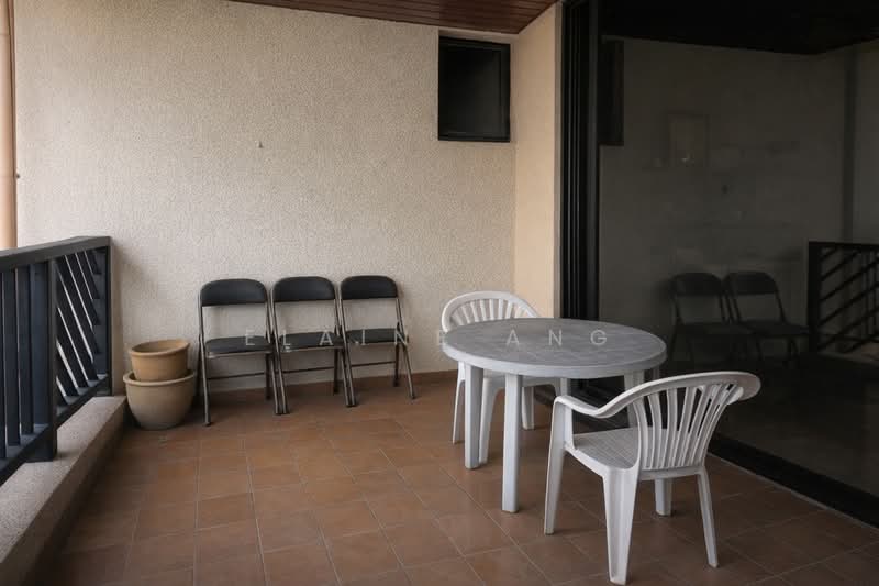 Yong An Park, 325 River Valley Road, 5 Bedrooms, 3,110 sqft, Condominium For Rent, by Elaine Ang, 500106600 - Balcony - PropertyGuru.com.sg