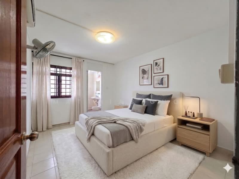 648 Hougang Avenue 8, 648 Hougang Avenue 8, 3 Bedrooms, 904 sqft, HDB Flat For Sale, by Matthias Guo, 500106602 - Bedroom - PropertyGuru.com.sg