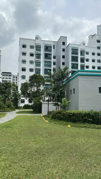Eastvale, 35 Pasir Ris Drive 3, Room Rental, 120 sqft, Condominium For Rent, by Elaine Tay, 500106608 - Exterior - PropertyGuru.com.sg