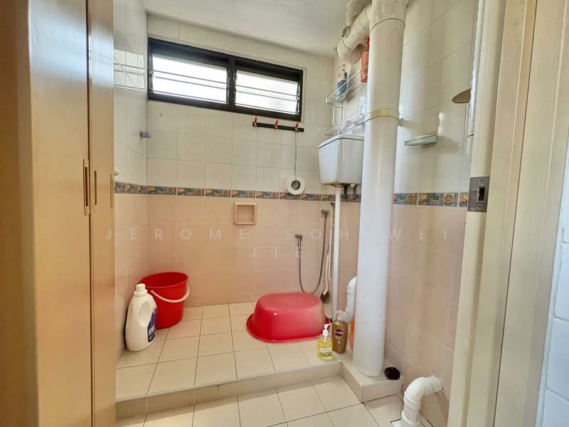 50 Telok Blangah Drive, 50 Telok Blangah Drive, 3 Bedrooms, 1,055 sqft, HDB Flat For Sale, by Jerome Soh Wei Jie, 500106618 - Bathroom - PropertyGuru.com.sg