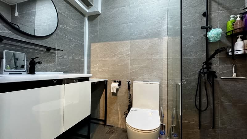 671A Jurong West Street 65, 671A Jurong West Street 65, 4 Bedrooms, 1,346 sqft, HDB Flat For Sale, by Yin Fern Teng, 500106620 - Bathroom - PropertyGuru.com.sg