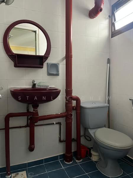 322 Ang Mo Kio Avenue 3, 322 Ang Mo Kio Avenue 3, Room Rental, 159 sqft, HDB Flat For Rent, by Stanley Chew, 500106621 - Bathroom - PropertyGuru.com.sg