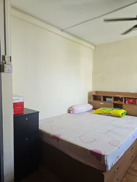402 Bedok North Avenue 3, 402 Bedok North Avenue 3, Room Rental, 107 sqft, HDB Flat For Rent, by Sam Lim, 500106635 - Bedroom - PropertyGuru.com.sg
