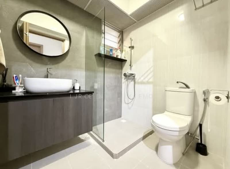 422B Northshore Dr, 422B Northshore Dr, 3 Bedrooms, 1,001 sqft, HDB Flat For Sale, by Irene Yeo, 500106640 - Bathroom - PropertyGuru.com.sg