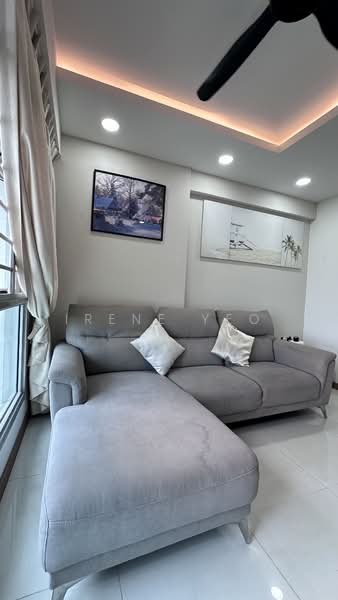 422B Northshore Dr, 422B Northshore Dr, 3 Bedrooms, 1,001 sqft, HDB Flat For Sale, by Irene Yeo, 500106640 - Living Room - PropertyGuru.com.sg