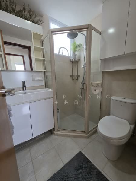 Astor, 51C Lengkong Empat, 2 Bedrooms, 872 sqft, Apartment For Sale, by Esther Wang 王芝茵, 500106642 - Bathroom - PropertyGuru.com.sg