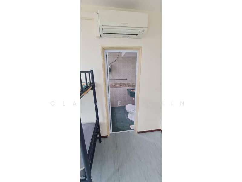 Wing Fong Court, 10 Lorong 14 Geylang, 3 Bedrooms, 947 sqft, Condominium For Sale, by Clarabel Chin, 500106646 - Bathroom - PropertyGuru.com.sg