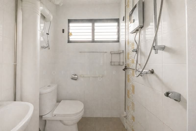 5 Delta Avenue, 5 Delta Avenue, 3 Bedrooms, 990 sqft, HDB Flat For Sale, by Don Png, 500106667 - Bathroom - PropertyGuru.com.sg
