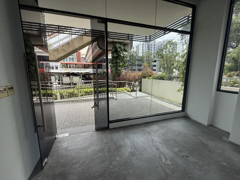 Freehold Road facing unit KOVAN, , 603 sqft, Shop / Shophouse For Sale, by Darrio ., 500106668 - Entrance - CommercialGuru.com.sg