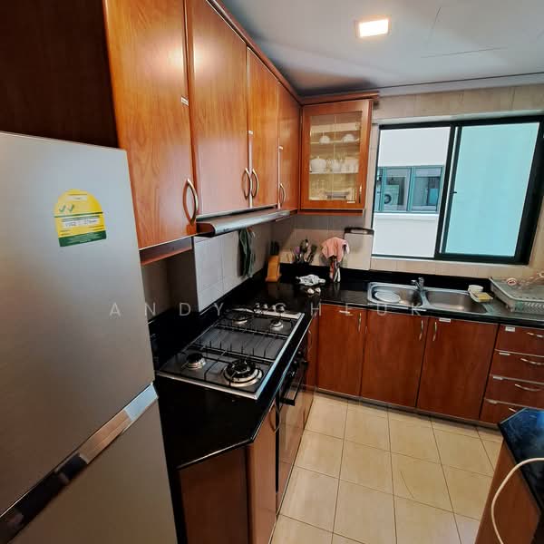 The Bencoolen, 180 Bencoolen Street, Room Rental, 200 sqft, Apartment For Rent, by Andy Cheuk, 500106672 - Kitchen - PropertyGuru.com.sg