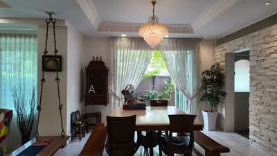 For Sale - ⭐️⭐️Landed7772 @ Corner Terrace