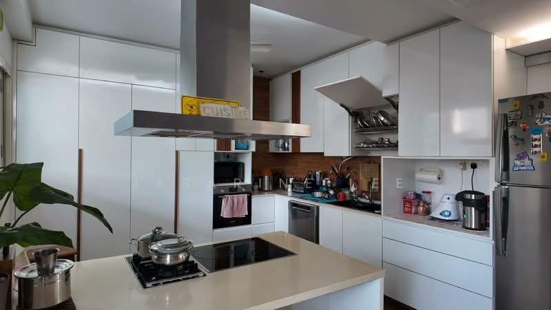 ⭐️⭐️Landed7772 @ Corner Terrace, , 4 Bedrooms, 3,400 sqft, Corner Terrace For Sale, by Jasarine Lee, 500106679 - Kitchen - PropertyGuru.com.sg