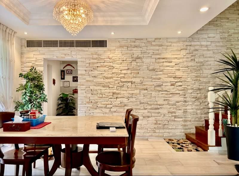 ⭐️⭐️Landed7772 @ Corner Terrace, , 4 Bedrooms, 3,400 sqft, Corner Terrace For Sale, by Jasarine Lee, 500106679 - Dining Room - PropertyGuru.com.sg