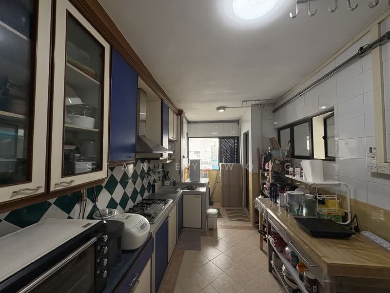309 Jurong East Street 32, 309 Jurong East Street 32, 3 Bedrooms, 1,463 sqft, HDB Flat For Sale, by Stanley Wong, 500106696 - Kitchen - PropertyGuru.com.sg