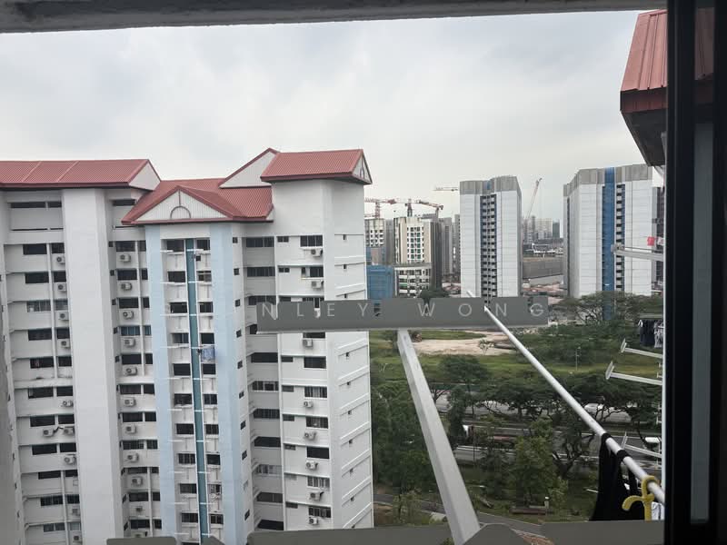 309 Jurong East Street 32, 309 Jurong East Street 32, 3 Bedrooms, 1,463 sqft, HDB Flat For Sale, by Stanley Wong, 500106696 - Exterior - PropertyGuru.com.sg