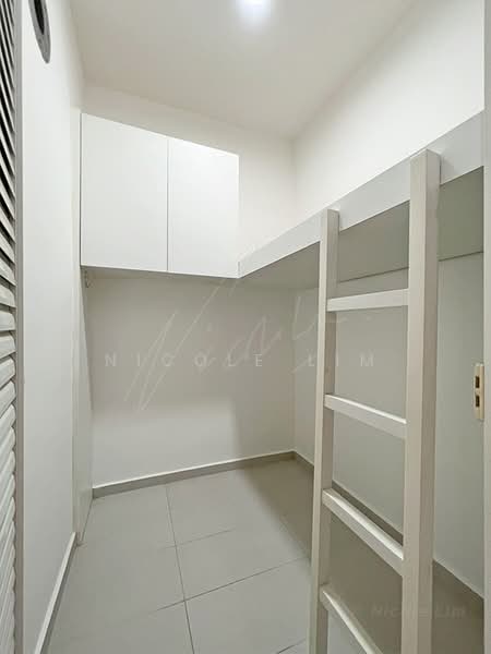 Nin Residence, 85 Pheng Geck Avenue, 3 Bedrooms, 1,238 sqft, Condominium For Rent, by Nicole Lim, 500106698 - Helper's Room - PropertyGuru.com.sg