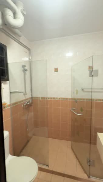 311C Anchorvale Lane, 311C Anchorvale Lane, 3 Bedrooms, 970 sqft, HDB Flat For Rent, by Esther Low, 500106704 - Bathroom - PropertyGuru.com.sg