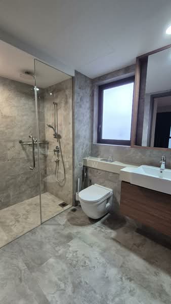 Affinity At Serangoon, , 3 Bedrooms, 1,152 sqft, Condominium For Rent, by Alivia Low, 500106711 - Bathroom - PropertyGuru.com.sg