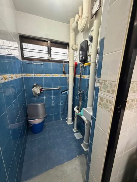 10 Haig Road, 10 Haig Road, 2 Bedrooms, 699 sqft, HDB Flat For Sale, by Yeo Tong Boon, 500106712 - Bathroom - PropertyGuru.com.sg