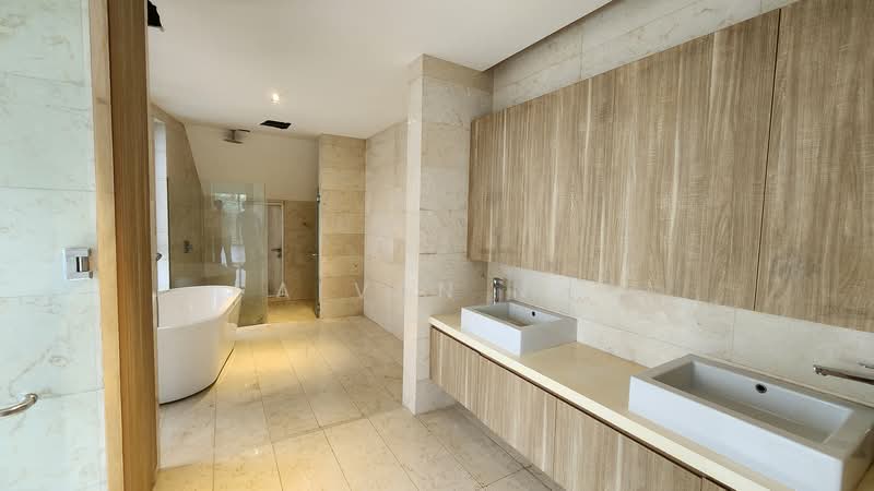 Penshurst Place, Penshurst Place, 3 Bedrooms, 4,000 sqft, Corner Terrace For Rent, by Alvan Ng, 500106720 - Bathroom - PropertyGuru.com.sg