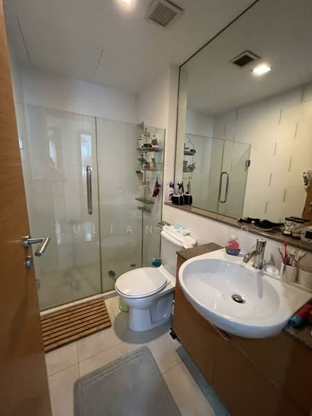 The Waterina, 51 Lorong 40 Geylang, 3 Bedrooms, 1,378 sqft, Condominium For Rent, by Juliana Ang, 500106730 - Bathroom - PropertyGuru.com.sg
